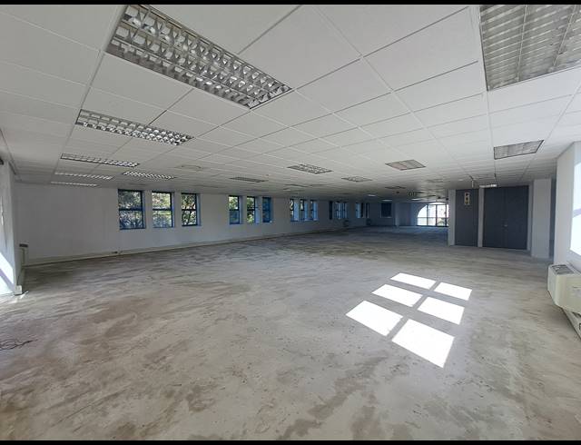 1,575M² OFFICE TO LET IN ILLOVO